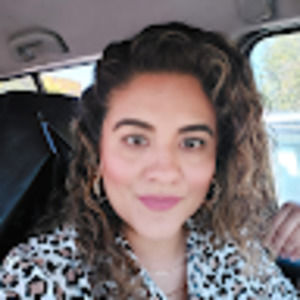 Meet your Posher, Ivette